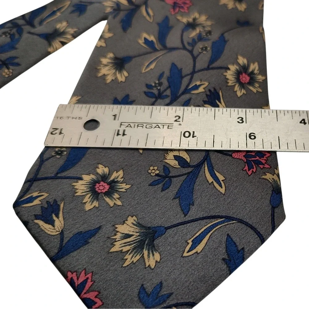 Vintage‎ Sinsabang Silk Necktie Mens Tie Gray Blue Floral Made In Korea